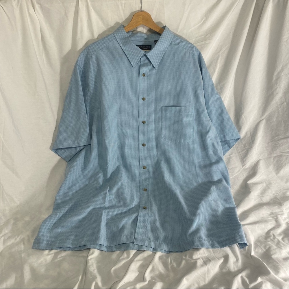 Roundtree & Yorke Light Blue Casual Button Down Shirt